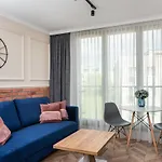 Na Debnikach - By Upstairs 아파트