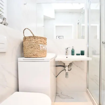 Na Debnikach - By Upstairs