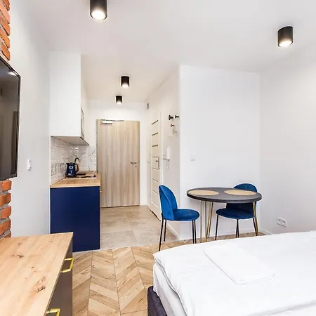 Na Debnikach - By Upstairs