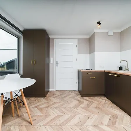 Na Debnikach - By Upstairs *