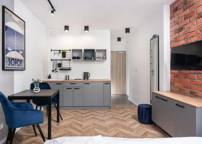 Na Debnikach - By Upstairs * 克拉科夫