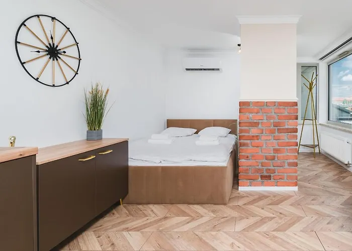 Na Debnikach - By Upstairs *