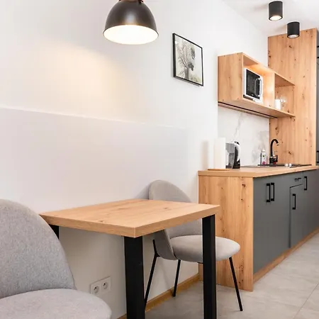 Na Debnikach - By Upstairs