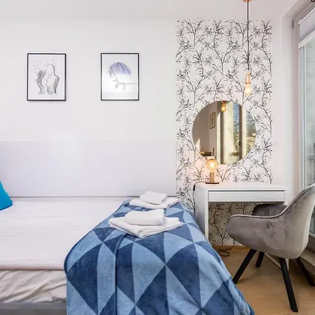 Na Debnikach - By Upstairs *